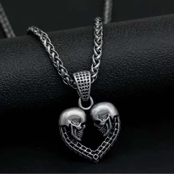 💀💀💀 - Love in Death Pendant Necklace 💀💀💀 - Picture 3 of 9